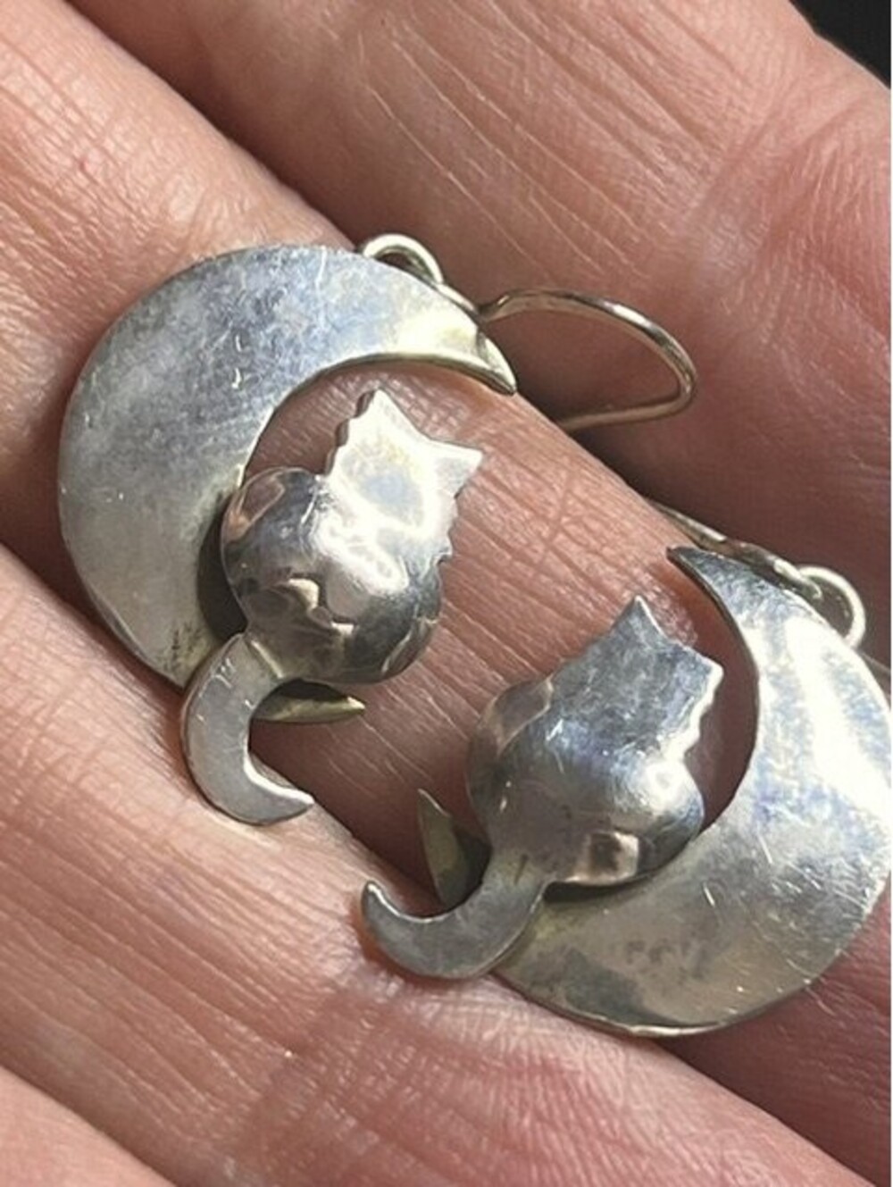 B6157 FAR FETCHED Cat on Moon Drop Earrings Sterling Silver   1" Drop 3.3G